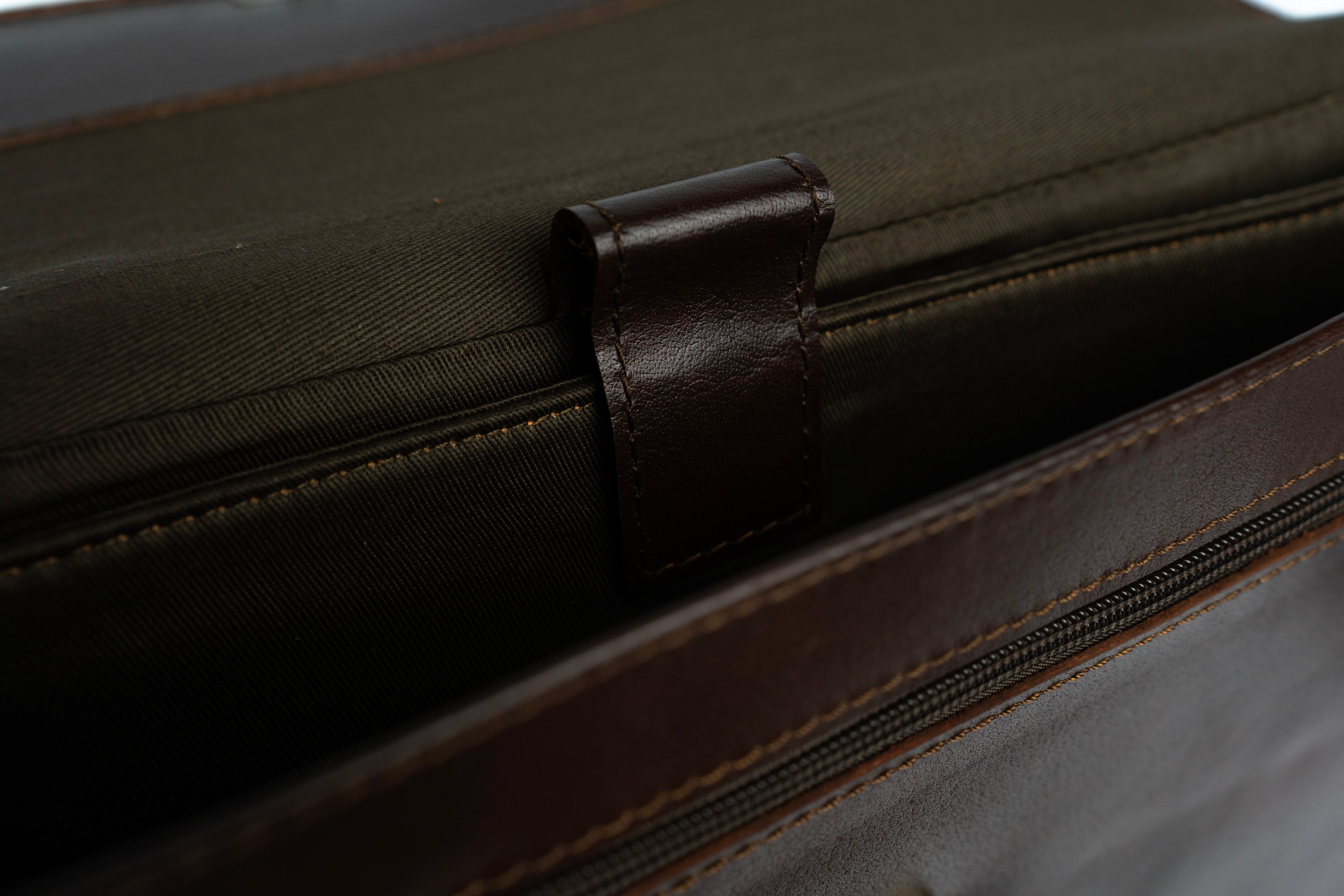 Full Grain Leather Briefcase, Messenger Bag, Leather Shoulder Bag, Laptop Bag, Top Handle Laptop Bag, Graduation Gifts For Him.