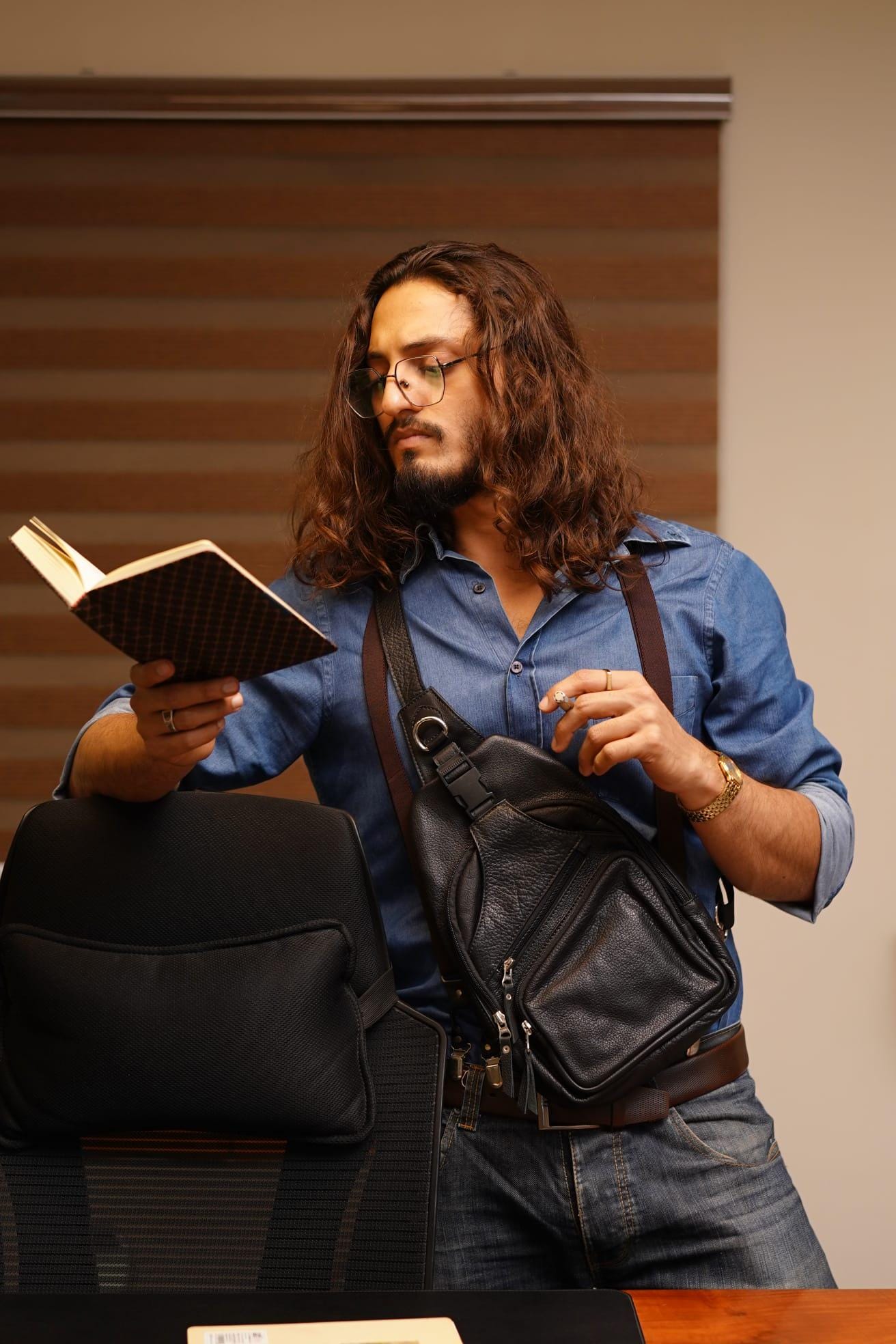 The Ultimate Everyday Carry: Handmade Full Grain Leather Crossbody Sling Bag